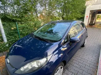 Gebraucht Ford Fiesta Ambiente 60 PS (44 kW) 2009 Blau Limousine