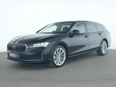 Używany Skoda Superb Selection 193 KM (141 kW) 2024 Czarny Sedan/Limuzyna