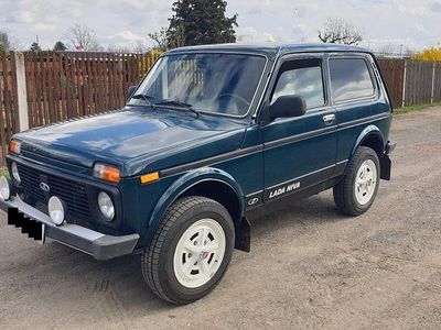 Gebraucht Lada niva 82 PS (60 kW) 2012 Grün SUV