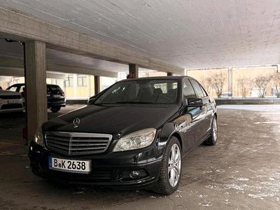 Gebraucht Mercedes C180 156 PS (114 kW) 2010 Schwarz Limousine