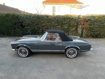 Arabergrau Gebraucht 1965 Mercedes 230 Cabrio | 100.000 €