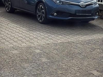 Gebraucht Toyota Auris Hybrid 100 PS (73 kW) 2016 Blau Kombi
