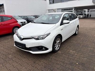 Toyota Auris Hybrid