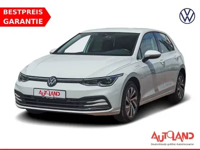 Gebraucht VW Golf VIII Style 204 PS (150 kW) 2022 Weiß Limousine