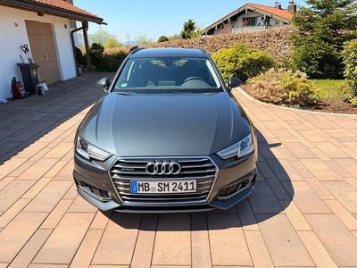 Usata Audi A4 Ambiente 190 CV (139 kW) 2019 Grigio Berlina