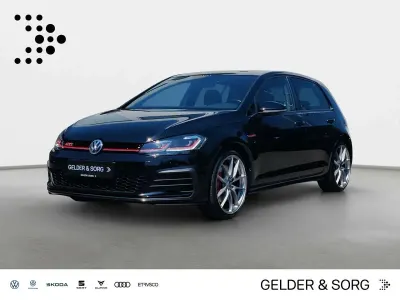 Gebraucht VW Golf VII GTI 245 PS (180 kW) 2020 Deep black perleffekt Limousine
