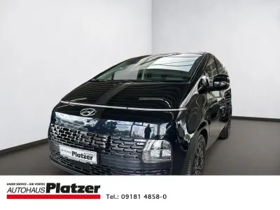 Gebraucht Hyundai Staria Prime 177 PS (130 kW) 2023 Dunkelblau Van / Kleinbus