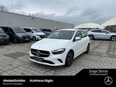 Gebraucht Mercedes B200 Progressive 163 PS (119 kW) 2024 Unilack polarweiß Van / Kleinbus