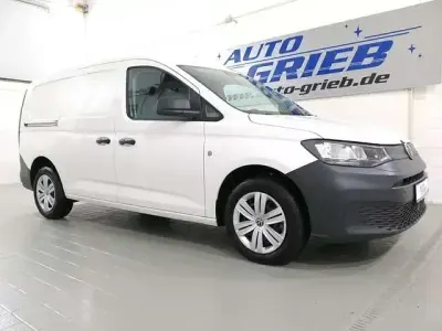 Gebraucht VW Caddy 102 PS (75 kW) 2023 Candyweiß Van / Kleinbus