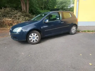 Gebraucht VW Golf V 75 PS (55 kW) 2004 Blau Kleinwagen