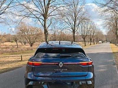 Usata Renault Megane E-Tech Komfort 160 kW (218 CV) 2022 Blu Berlina