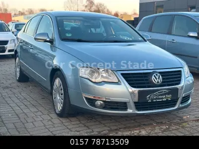 Gebraucht VW Passat Comfortline 116 PS (85 kW) 2005 Blau Limousine