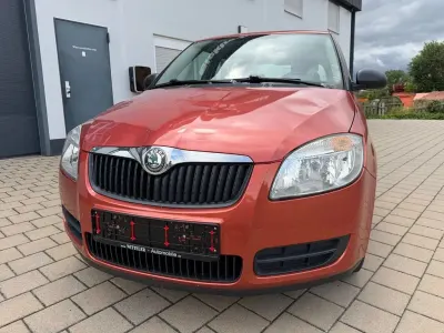 Gebraucht Skoda Fabia Classic 60 PS (44 kW) 2009 Orange Limousine