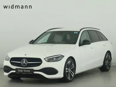 Gebraucht Mercedes C300 Avantgarde 265 PS (194 kW) 2022 Unilack polarweiss Kombi