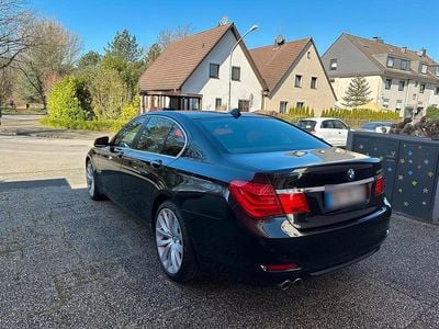 Second-hand BMW 730 245 CP (180 kW) 2010 Negru Berlinǎ