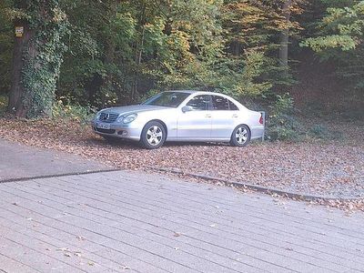 Mercedes E240