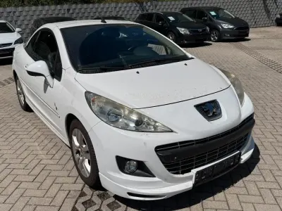 Gebraucht Peugeot 207 CC 156 PS (114 kW) 2011 Weiß Cabrio