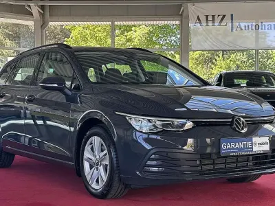 Używany VW Golf VIII Life 131 KM (96 kW) 2022 Szary Kombi