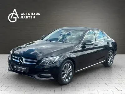 Gebraucht Mercedes C180 156 PS (114 kW) 2014 Schwarz Limousine