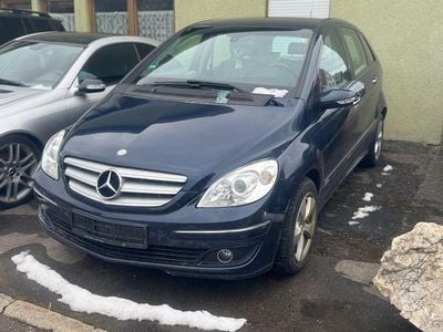 Blau Gebraucht 2007 Mercedes B200 Van / Kleinbus | 1.699 € (Guter Preis)