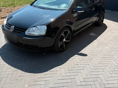 Gebraucht VW Golf V 75 PS (55 kW) 2006 Schwarz Kleinwagen