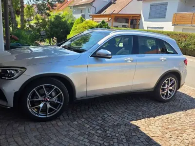 Gebraucht Mercedes GLC220 AMG line 194 PS (142 kW) 2020 Silber SUV