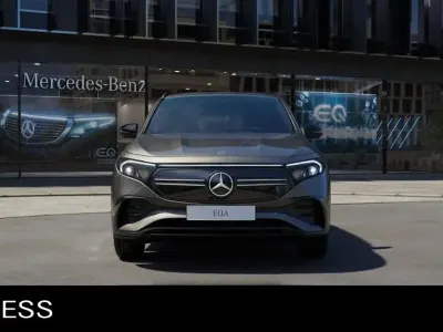 Używany Mercedes EQA300 167 kW (228 KM) 2024 Szary SUV