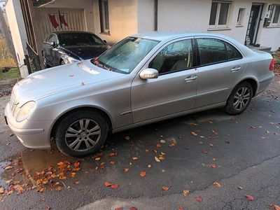 Mercedes E220