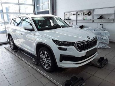 Gebraucht Skoda Kodiaq LAURIN & KLEMENT 200 PS (147 kW) 2023 Moonweiß perleffekt SUV