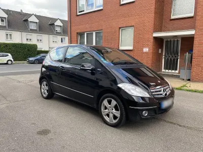 Gebraucht Mercedes A180 116 PS (85 kW) 2009 Schwarz Kleinwagen
