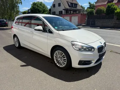 Gebraucht BMW 218 Gran Tourer Luxury Line 150 PS (110 kW) 2018 Weiß Van / Kleinbus