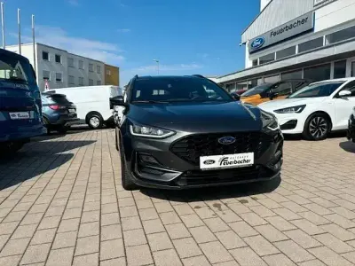 Gebraucht Ford Focus ST-Line X 155 PS (114 kW) 2024 Grau Limousine