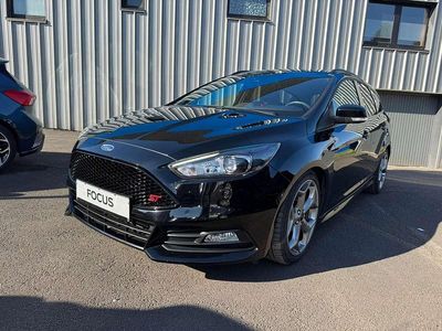 Gebraucht Ford Focus ST 250 PS (183 kW) 2018 Iridiumschwarz metallic Kombi