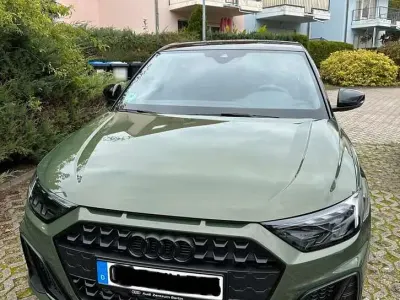 Gebraucht Audi A1 Sportback S-Line 150 PS (110 kW) 2024 Grün Kleinwagen