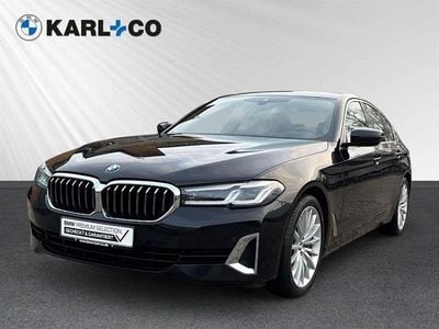 Black sapphire metallic (schwarz) Gebraucht 2022 BMW 530 Luxury Line Limousine | 38.490 € (Guter Preis)