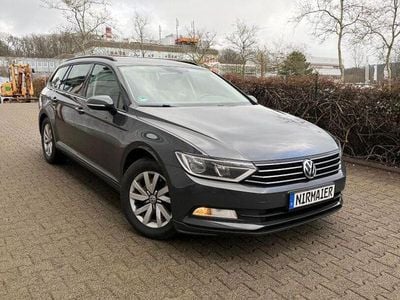 Uranograu/cinza urano Gebraucht 2015 VW Passat Trendline Kombi | 9.490 € (Superpreis)