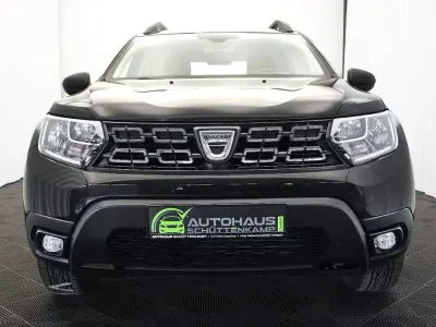 Gebraucht Dacia Duster Comfort 109 PS (80 kW) 2018 Schwarz SUV