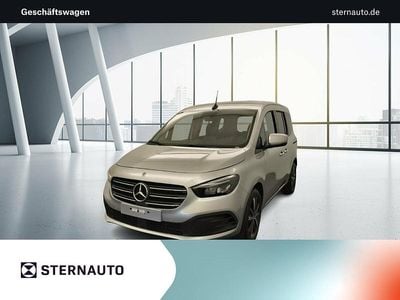 Gebraucht Mercedes T180 Progressive 130 PS (95 kW) 2025 Helvinsilber metallic Van / Kleinbus