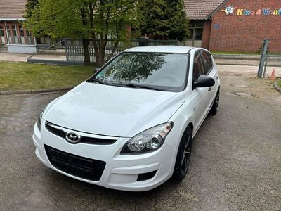 gebraucht Hyundai i30 1.4 Comfort Comfort