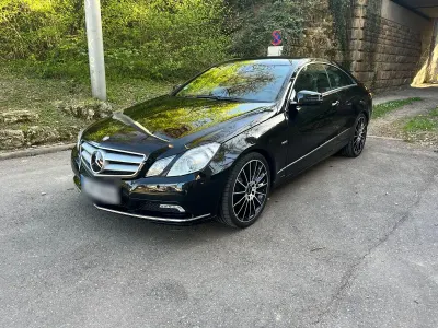 Gebraucht Mercedes E350 231 PS (169 kW) 2010 Schwarz Coupé