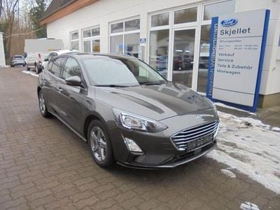Gebraucht Ford Focus Cool & Connect 125 PS (91 kW) 2022 Grau Limousine