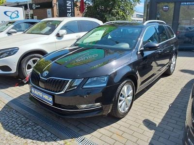Schwarz Gebraucht 2020 Skoda Octavia Style Kombi | 17.900 € (Guter Preis)