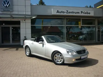 Gebraucht Mercedes SLK200 163 PS (119 kW) 2000 Silber Cabrio