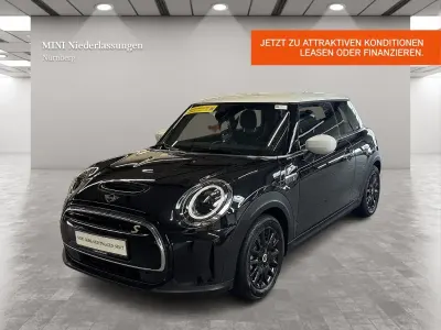 Gebraucht Mini Cooper SE 135 kW (184 PS) 2023 Schwarz Kleinwagen