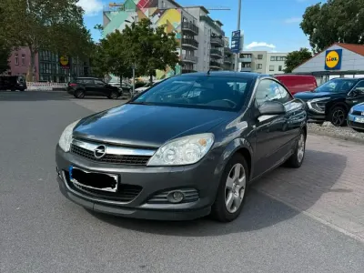 Gebraucht Opel Astra 150 PS (110 kW) 2010 Grau Cabrio