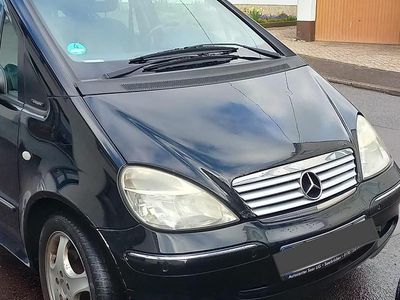 Gebraucht Mercedes A190 Avantgarde 125 PS (91 kW) 2022 Schwarz Kleinwagen