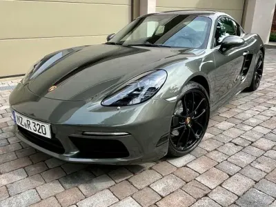 Gebraucht Porsche Cayman Edition 299 PS (219 kW) 2024 Grün