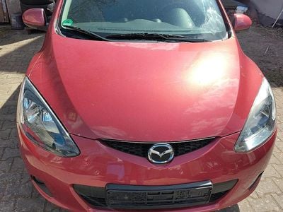 Second-hand Mazda 2 76 CP (55 kW) 2009 Roșu Hatchback