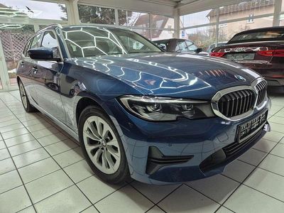 Gebraucht BMW 318 Advantage 150 PS (110 kW) 2021 Blau Kombi