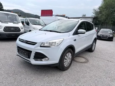 Gebraucht Ford Kuga Titanium 163 PS (119 kW) 2013 Weiß SUV